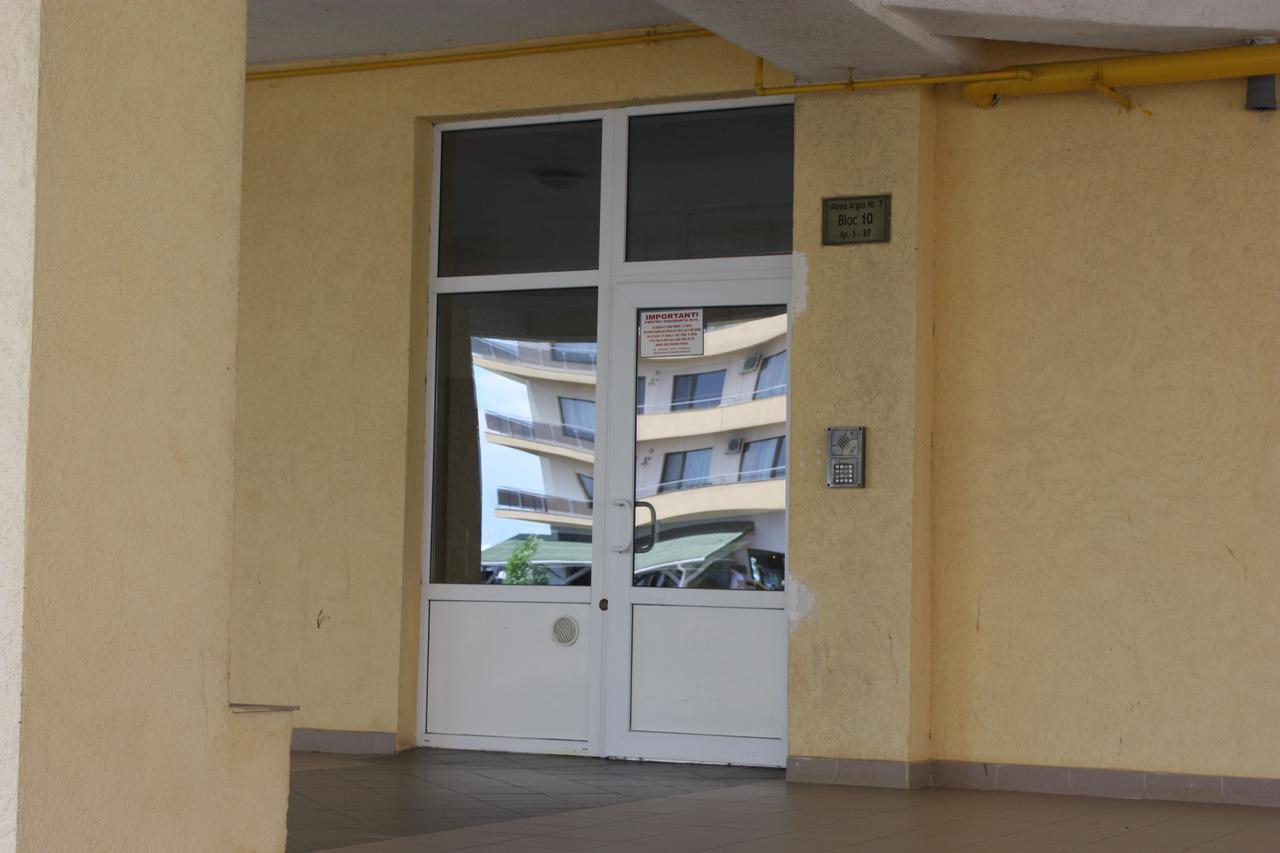 Apartament Summerland Mamaia Exteriér fotografie